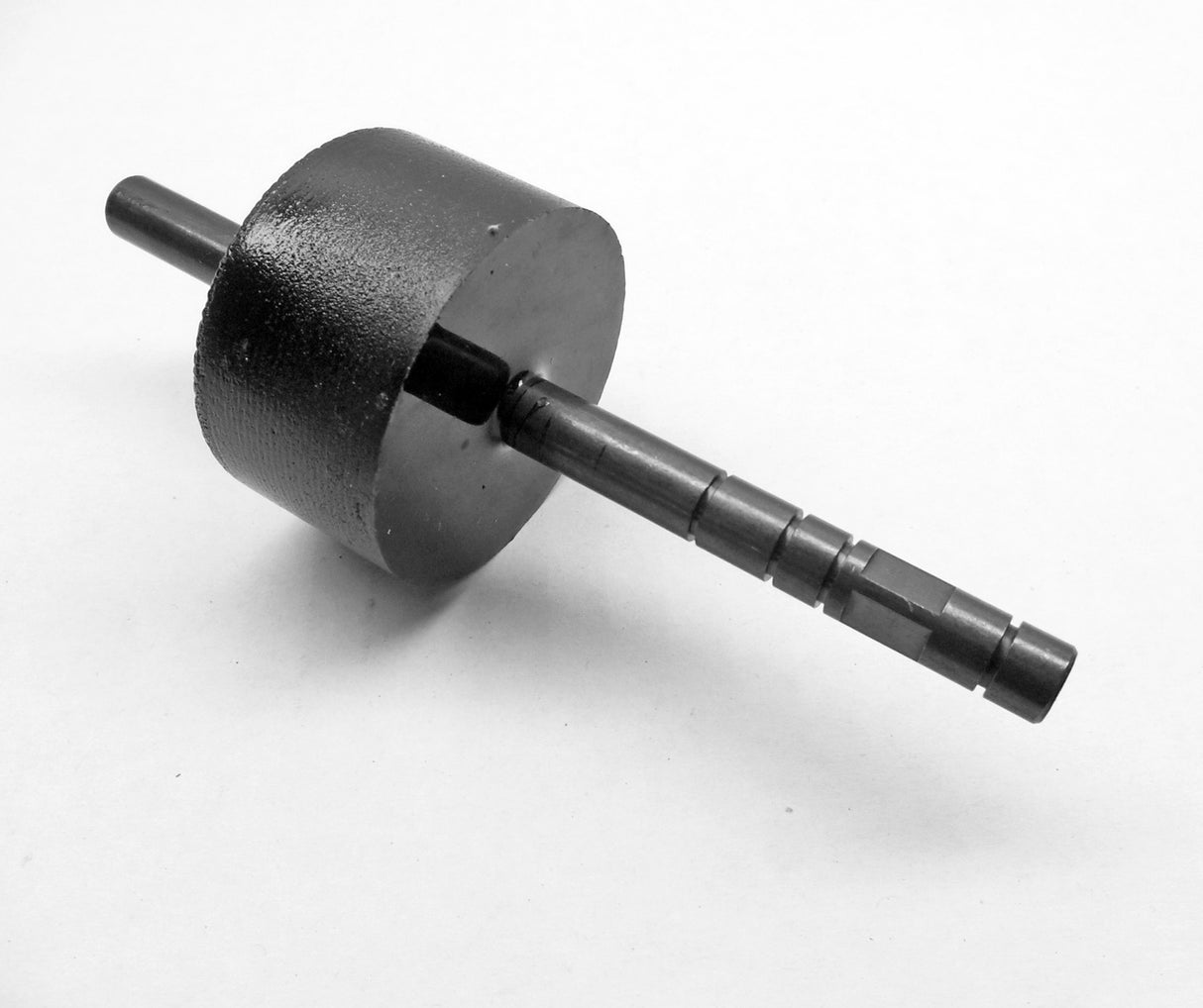 RP40235 FEEDWHEEL, CAST ON SHAFT